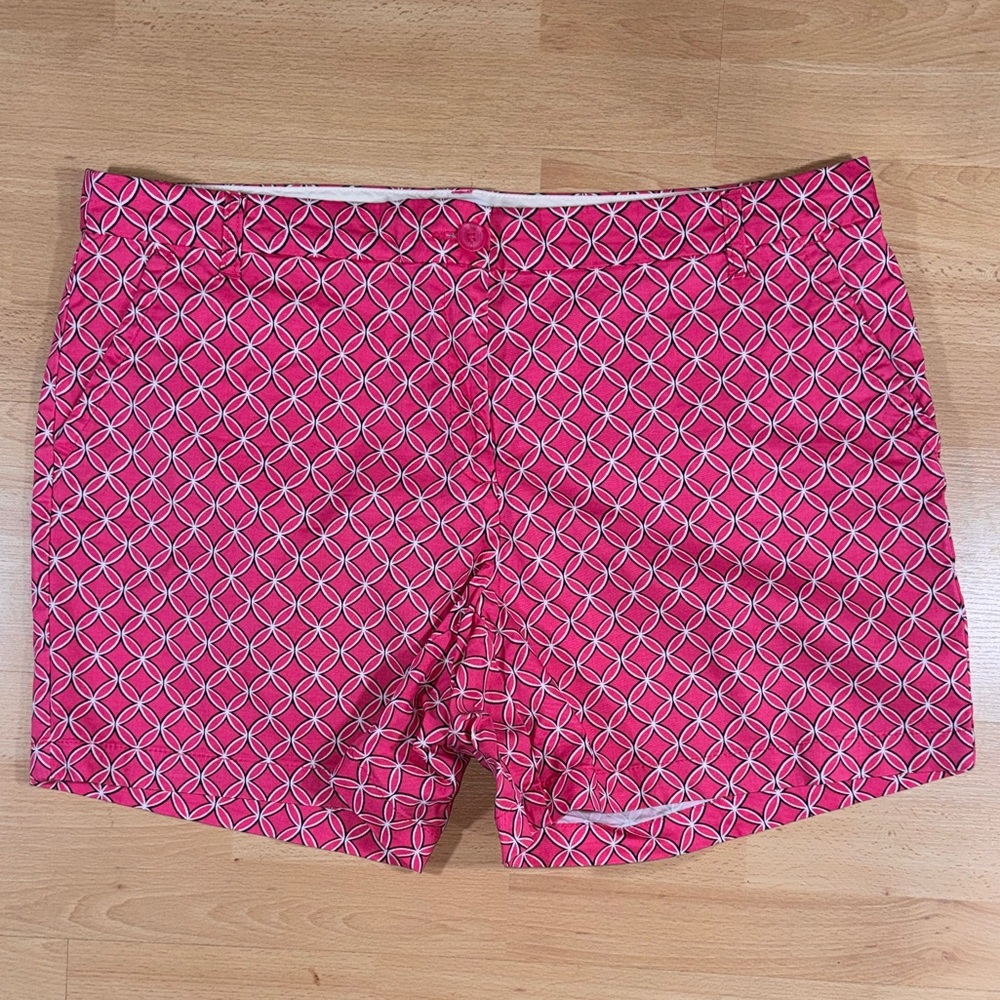 Crown & Ivy Preppy Pink Patterned Women's Shorts